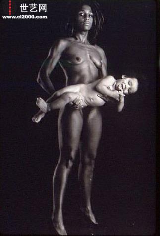 Renée Cox，“YoMamma”，1993年，Cristinerose画廊。