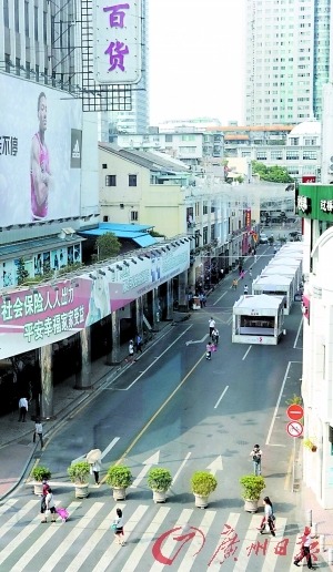 昨日，北京路北段路面较为冷清。记者邱伟荣 摄